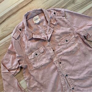 American Eagle Outfitters Blush Boyfriend Fit Button Down Top